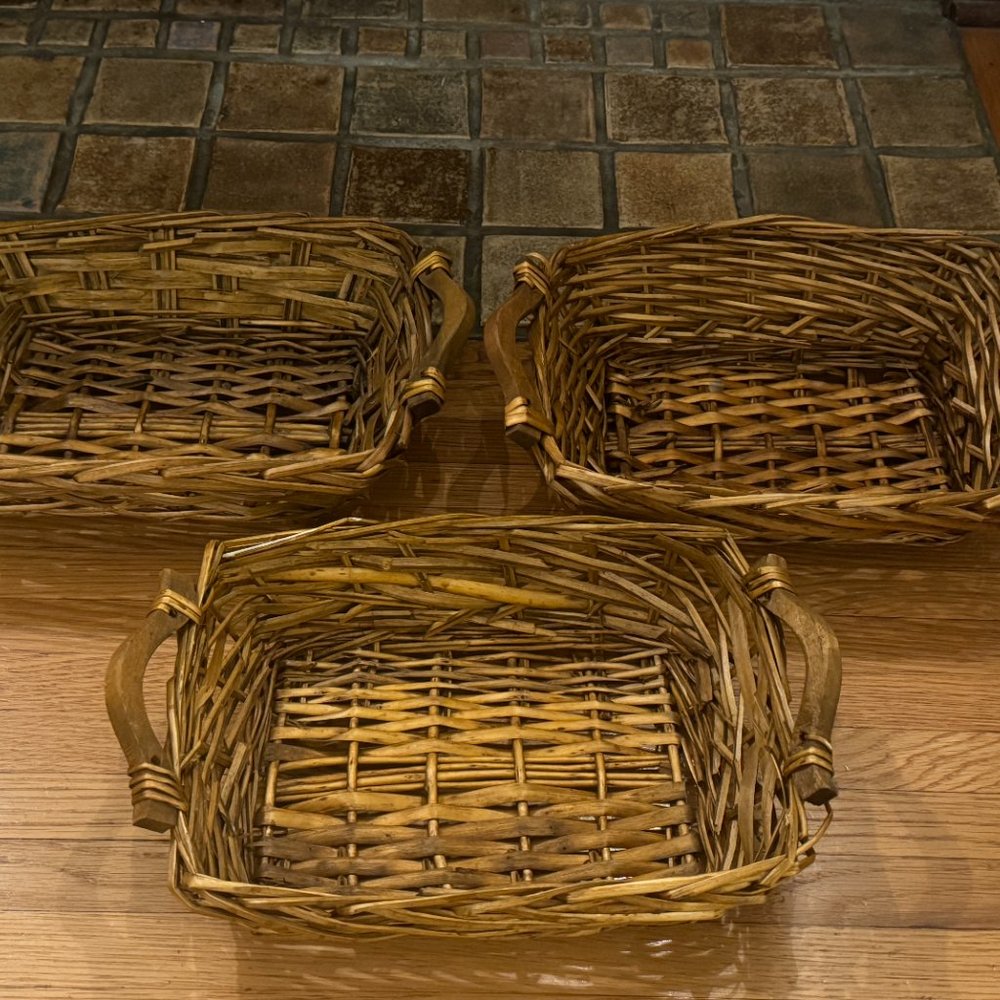 3 Vintage, French Provincial, Small Wicker Basket/Trays